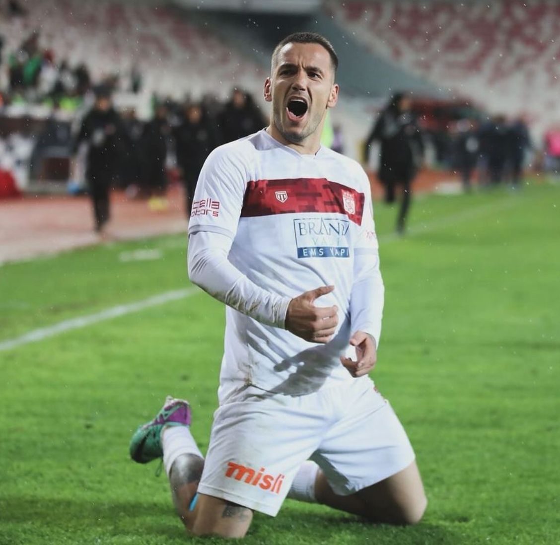 Süper Lig'de 13. haftanın en iyi 11'i belli oldu! Galatasaray haftaya damgasını vurdu: En iyisi Dries Mertens... 12