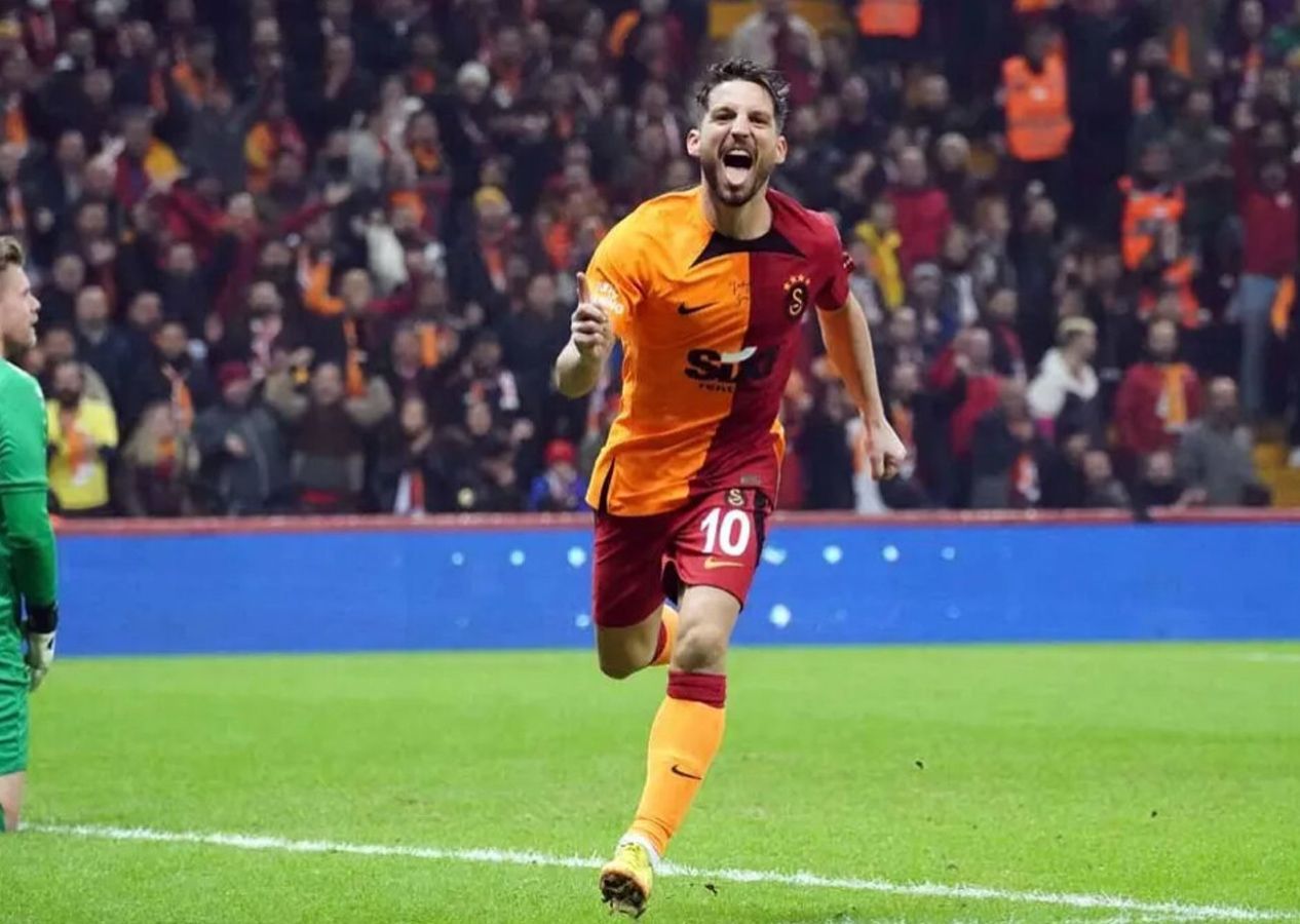 Süper Lig'de 13. haftanın en iyi 11'i belli oldu! Galatasaray haftaya damgasını vurdu: En iyisi Dries Mertens... 9