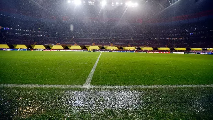 Galatasaray - Manchester United maçı için karar verildi! İstanbul' da yoğun yağış... 2