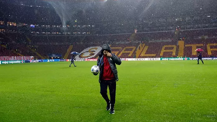 Galatasaray - Manchester United maçı için karar verildi! İstanbul' da yoğun yağış... 3