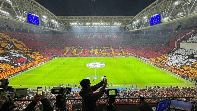 Sarı-Kırmızılılar'dan enfes koreografi: Burası cehennem 3