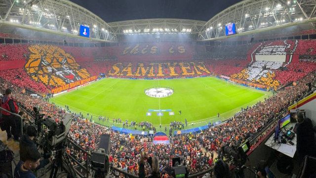 Sarı-Kırmızılılar'dan enfes koreografi: Burası cehennem 4