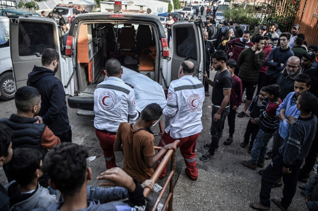 İsrail, sivilleri gitmek için zorladığı Han Yunus'u da savaş alanı ilan etti! 4