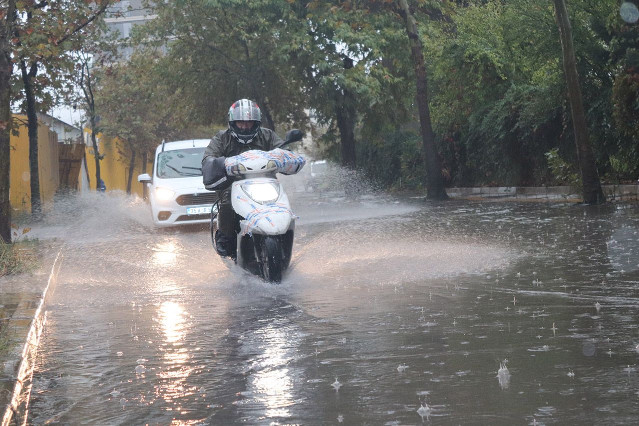 Meteoroloji'den hava durumu uyarısı: Kuvvetli sağanak geliyor! 6