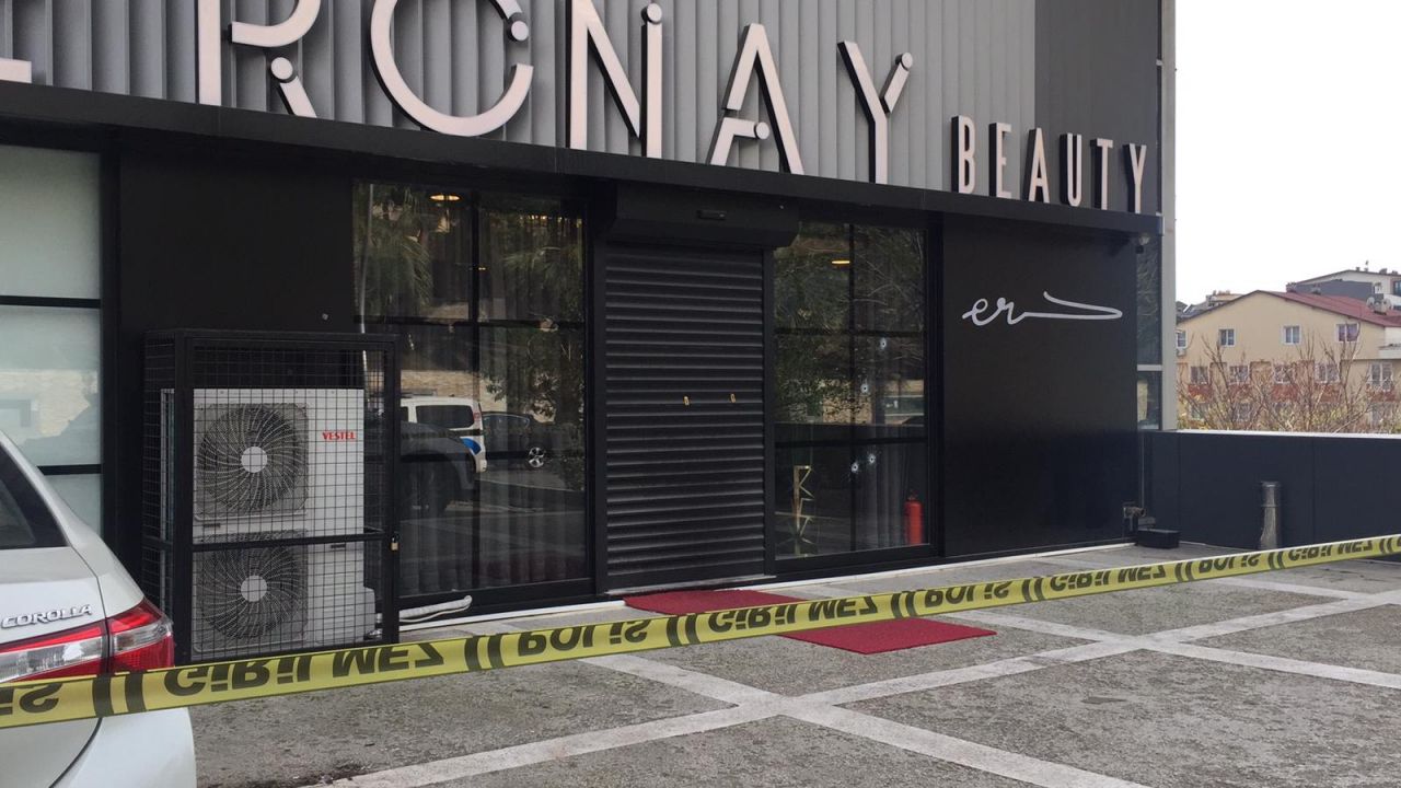 Güzellik merkezi kurşunlanan Ece Ronay'dan ilk açıklama geldi! 5