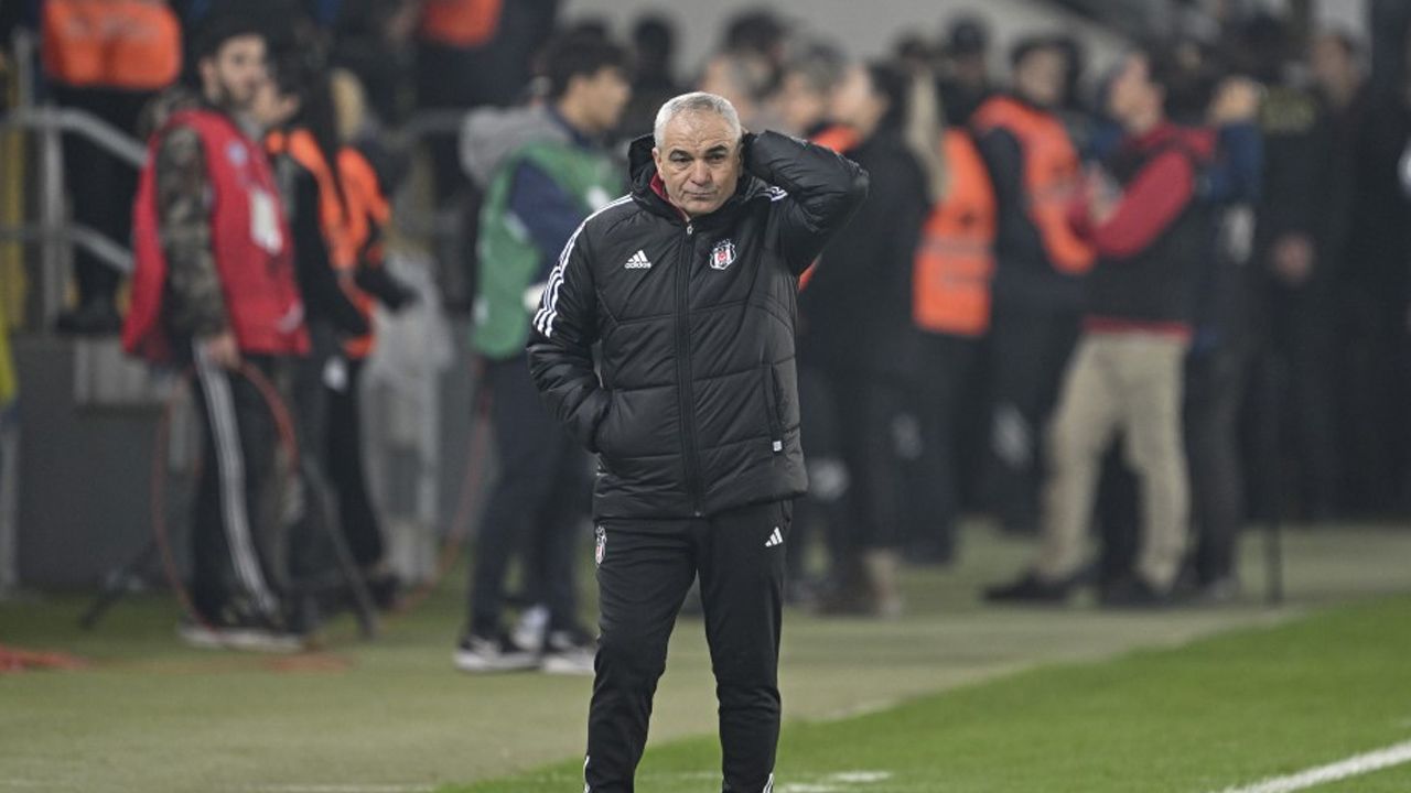 Maç sonu Vincent Aboubakar’a şok sözler: “Adam tüm Türkiye’yi kandırdı! Saç ektirdi, ishalim diye oynamadı! Beşiktaş formasını satan kişinin takımda yeri yoktur: Bu adam hain!” 7
