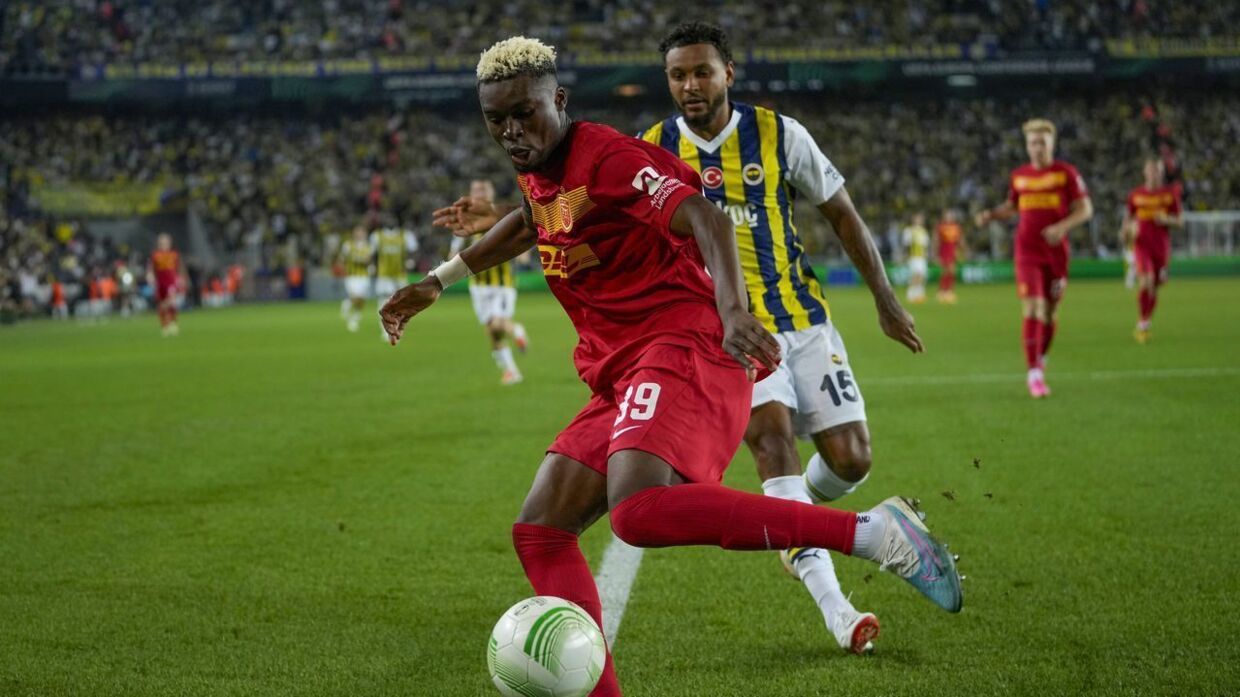 Galatasaray yeni Marcao’sunu buldu! Okan Buruk talimatı verdi, devre arasında operasyon gerçekleşecek: 5 milyon euroluk yıldız imzayı atıyor 5
