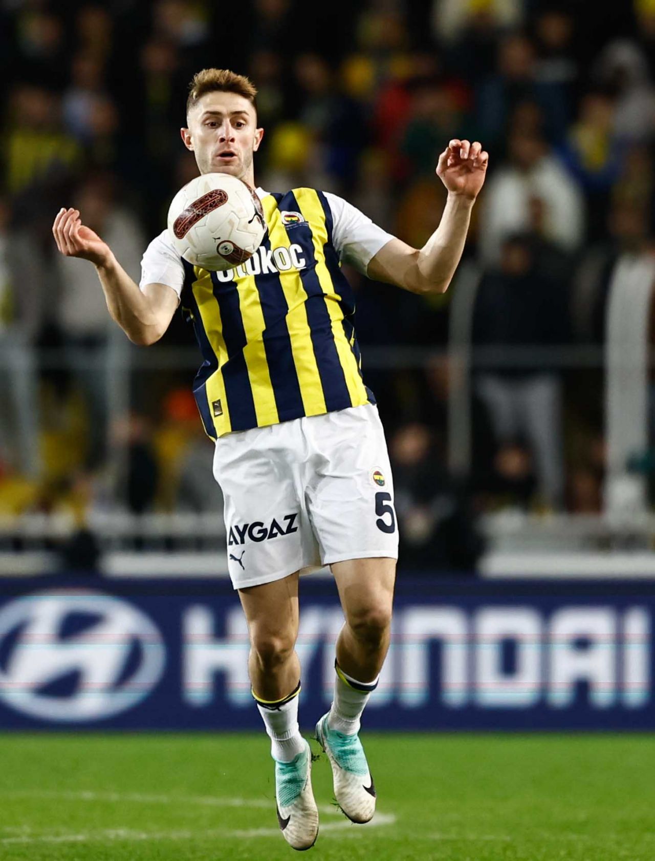 "İsmail Kartal 6 gollü mağlubiyetin tüm cezasını ona kesmiş! Yenilginin bedelini bir tek o ödedi: Bunun başka açıklaması olamaz" 4