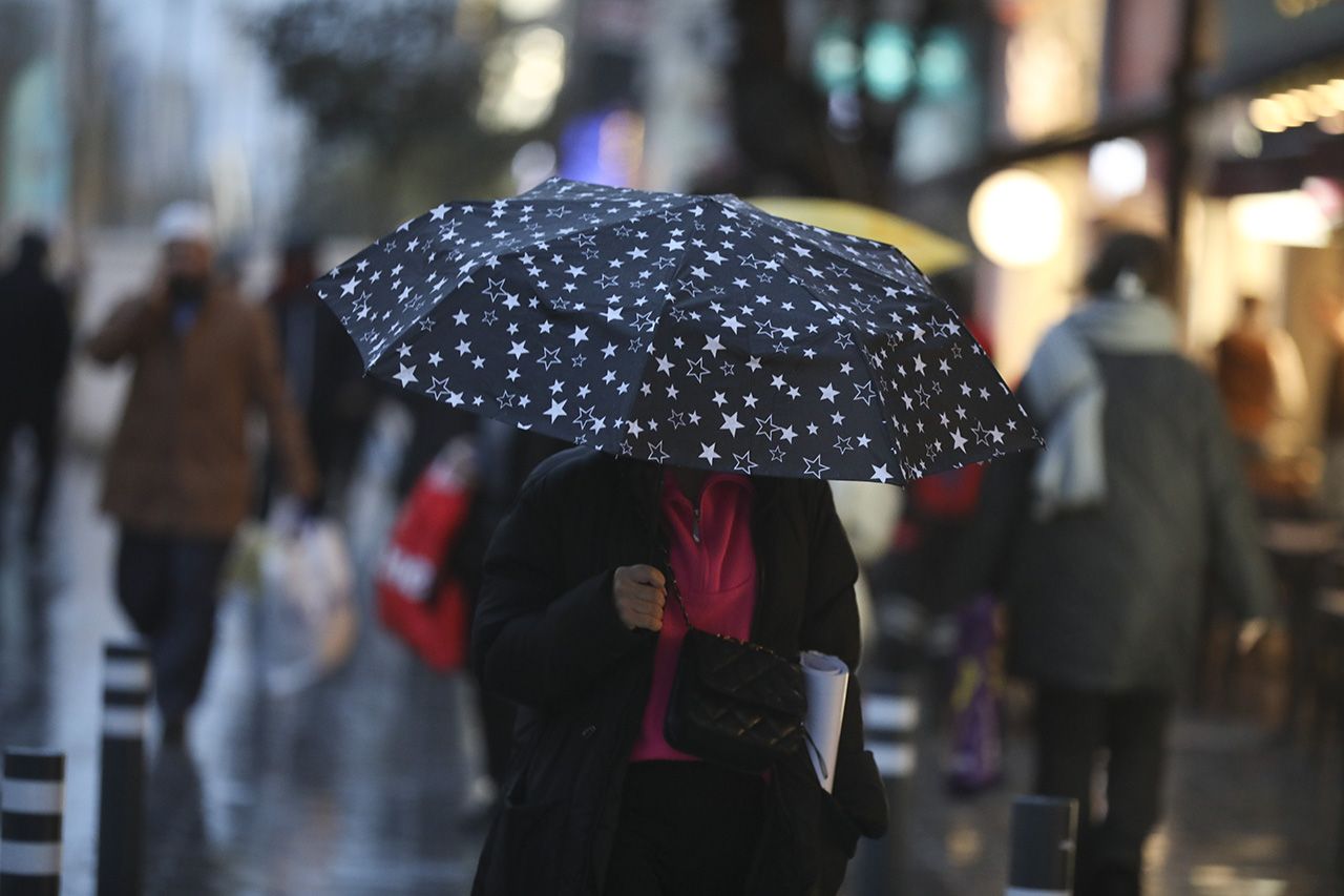 Meteoroloji hava durumu tahminlerini yayınladı! 10 şehre sağanak yağış uyarısı! 8