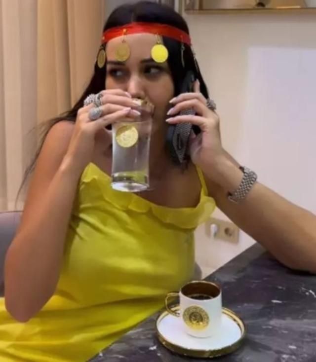 Müge Anlı'dan canlı yayında Dilan Polat'a altınlı gönderme! 4