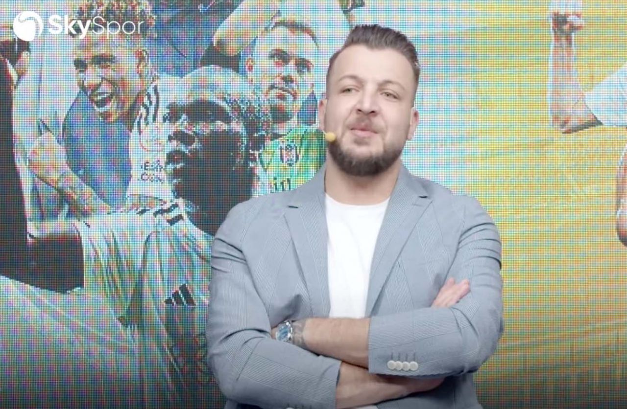 "Vincent Aboubakar saç ektirmiş, topa kafa vurmuyor! Sen hainsin Aboubakar! Sen çok büyük bir hainsin. Sana ikinci kez kucağını açan Beşiktaş camiasına sen hainlik yaptın!" 3