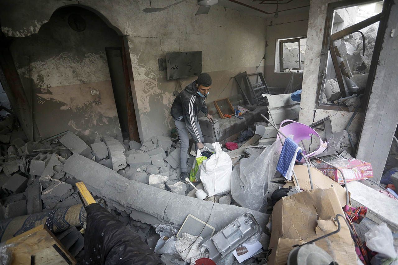 İsrail'in Gazze'ye düzenlediği saldırılarda can kaybı 17 bin 997'ye yükseldi 6