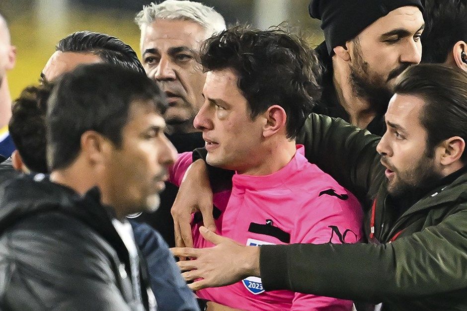 TFF Başkanı Mehmet Büyükekşi'nin istifasını isteyen kulüpler belli oldu! Dursun Özbek'ten şok çıkış: "Eğer bir sorun varsa..." 3