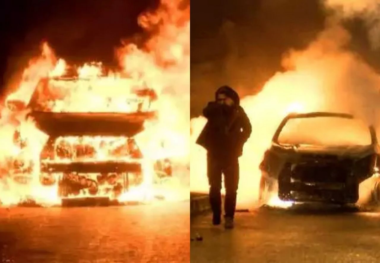 Kartal'da seyir halindeki otomobil alev alev yandı! 1