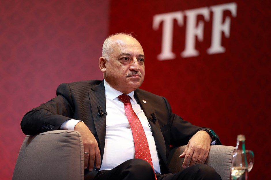 Eski hakemden inanılmaz itiraf: "Mehmet Büyükekşi 'sana güvenmiyorum' deyip hakemliğimi bitirdi! Hakem atamalarına bu kadar karışan bir başkan görmedim: Çoğu hakeme mobbing yapıyor" 7