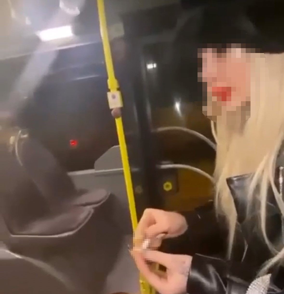 Metrobüste uyuşturucu hazırlayıp sosyal medyada paylaştılar: Narkotikten 3 kadına operasyon 2