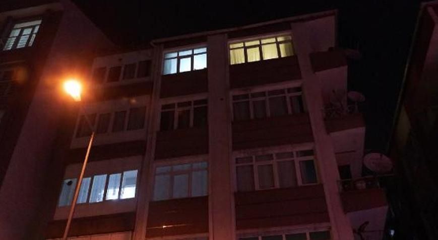 Yalova depremi Güngören'i vurdu! 4.1'de hasar alan bina boşaltıldı! 3