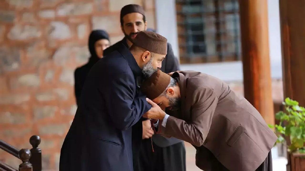 Kızıl Goncalar Dizisi'nde İslam karşıtı söylemlere tepki! RTÜK göreve çağrıldı... 3