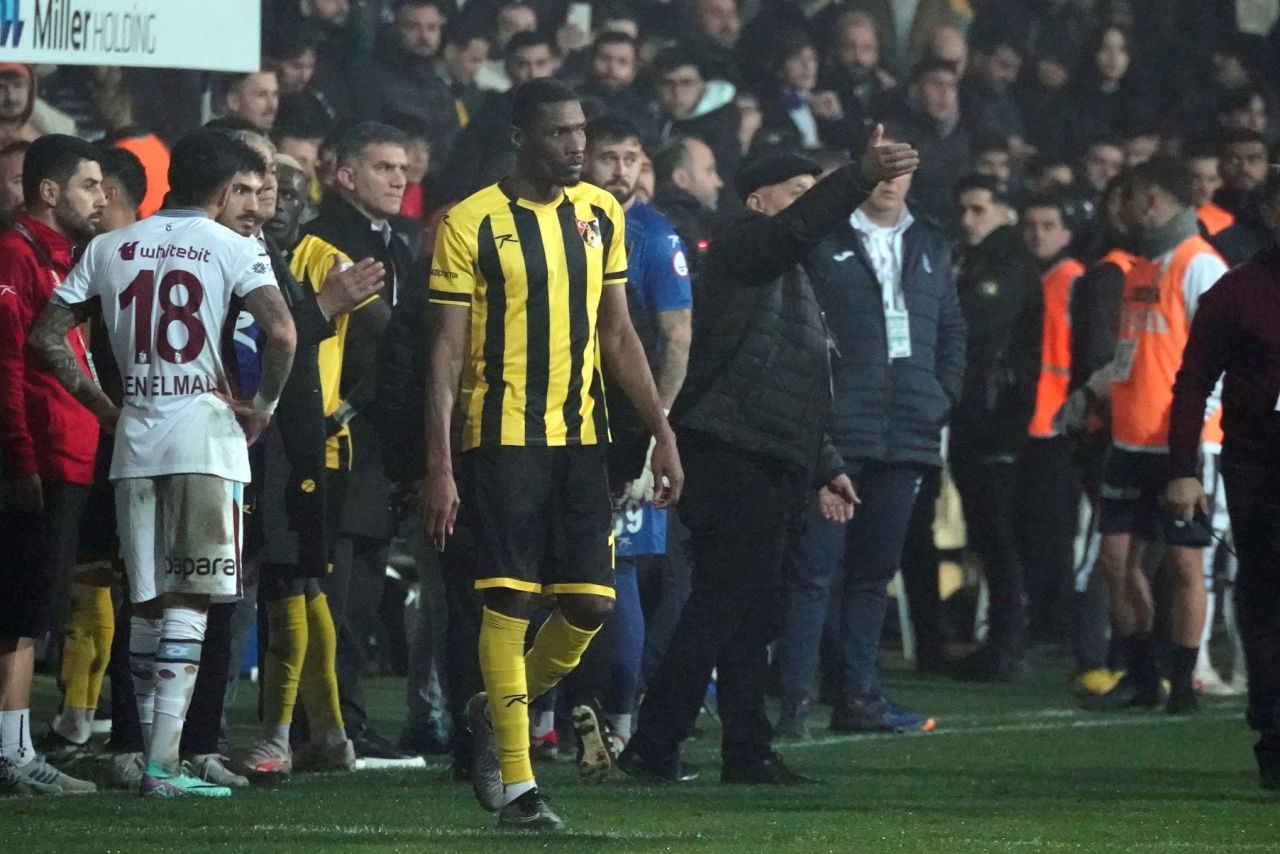 Avrupa basını İstanbulspor'un sahadan çekilme olayını konuşuyor: "Türkiye'de daha fazla kaos" 5