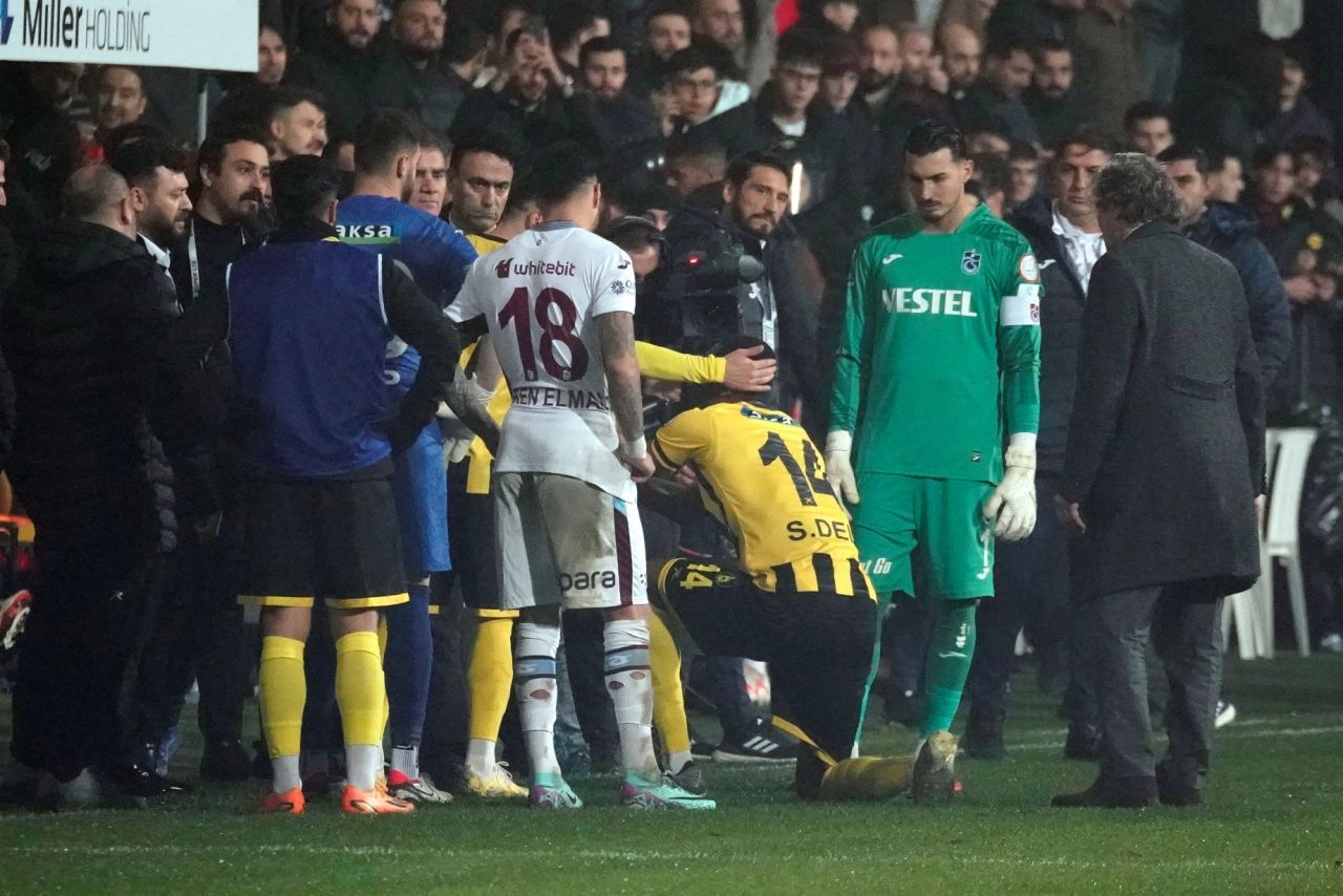 Avrupa basını İstanbulspor'un sahadan çekilme olayını konuşuyor: "Türkiye'de daha fazla kaos" 6