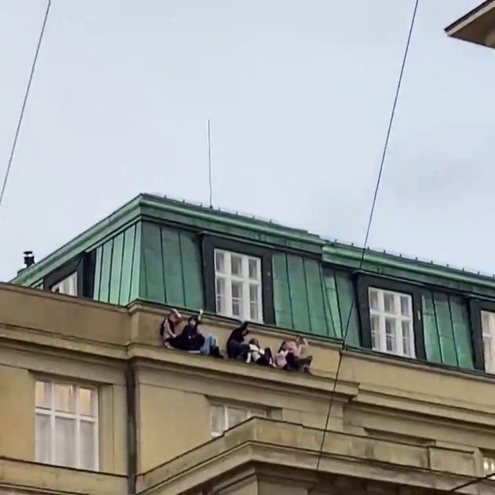 Prag'da üniversitede silahlı saldırı: Ölü ve yaralılar var 5