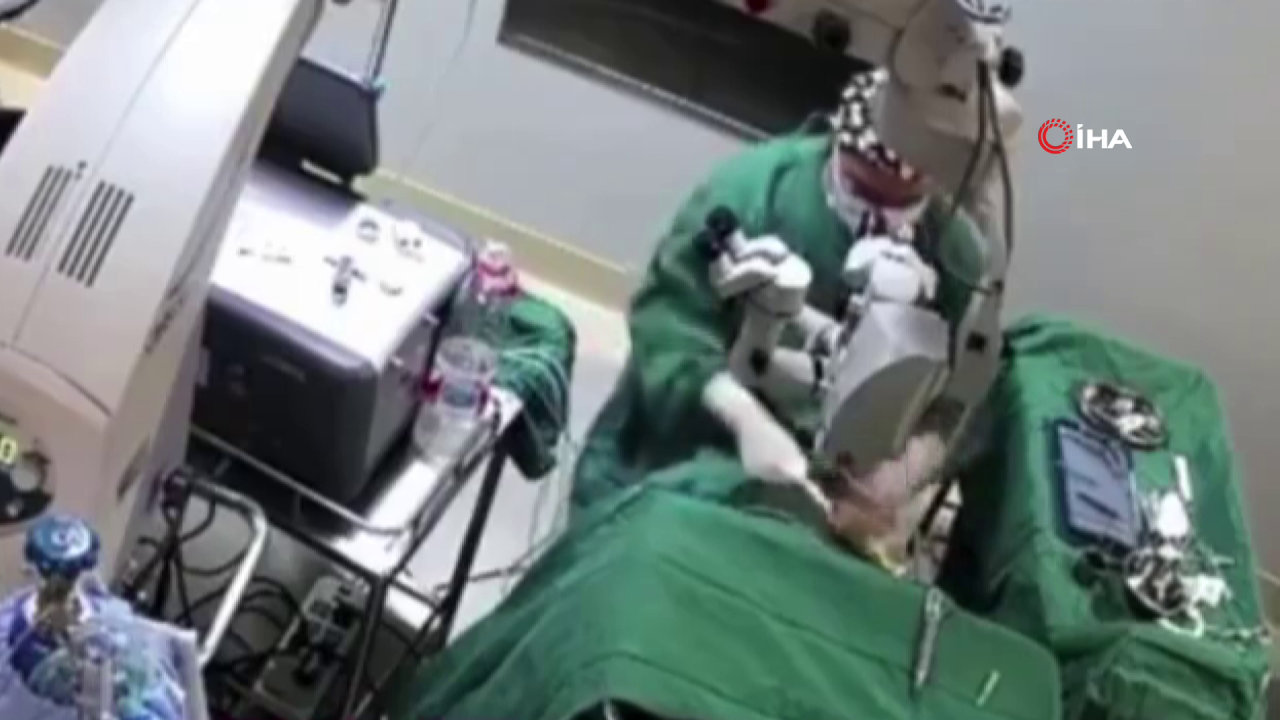 Doktor hastaya ameliyatta yumruk attı! Kadın gözünü kaybetti! 2