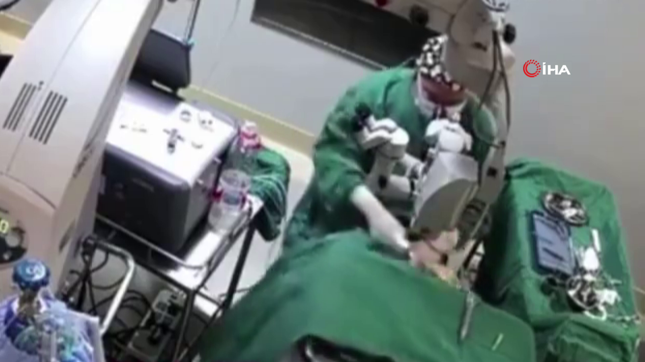Doktor hastaya ameliyatta yumruk attı! Kadın gözünü kaybetti! 3