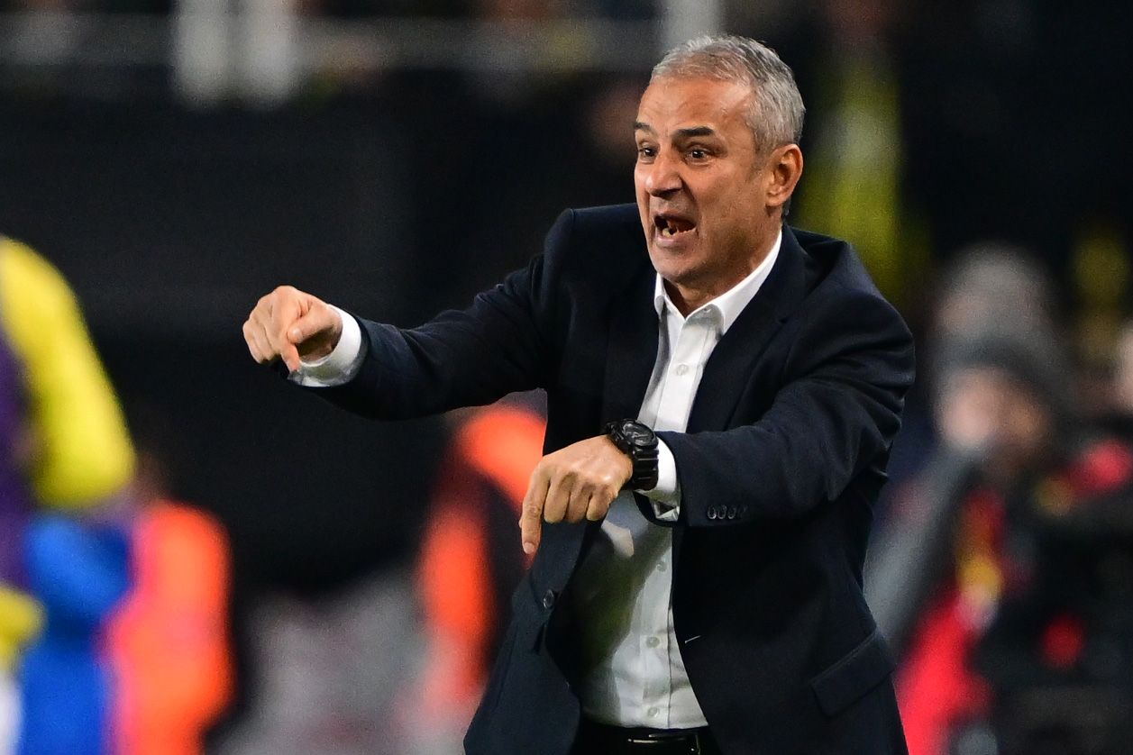 “İsmail Kartal’ın yarattığı hiçbir fark yok! Bu kafayla şampiyon olamaz. Ferdi Kadıoğlu bitik Ziyech’e karşı defo verdi. Dusan Tadic top falan oynamıyor” 4