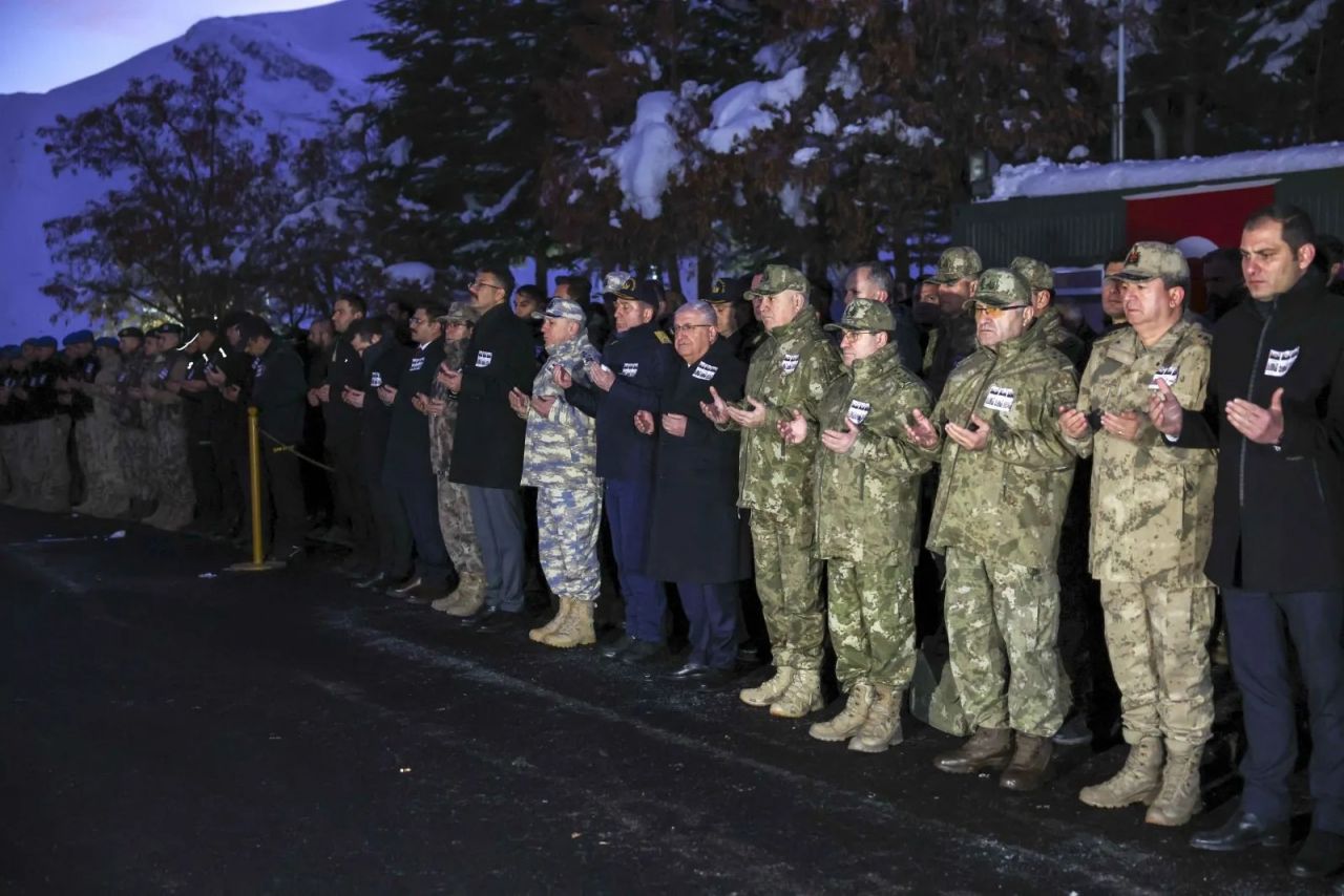 Kahraman şehitlerimizin aynı sofradaki son yemeği: Geriye yürek burkan bu fotoğraf kaldı... 5