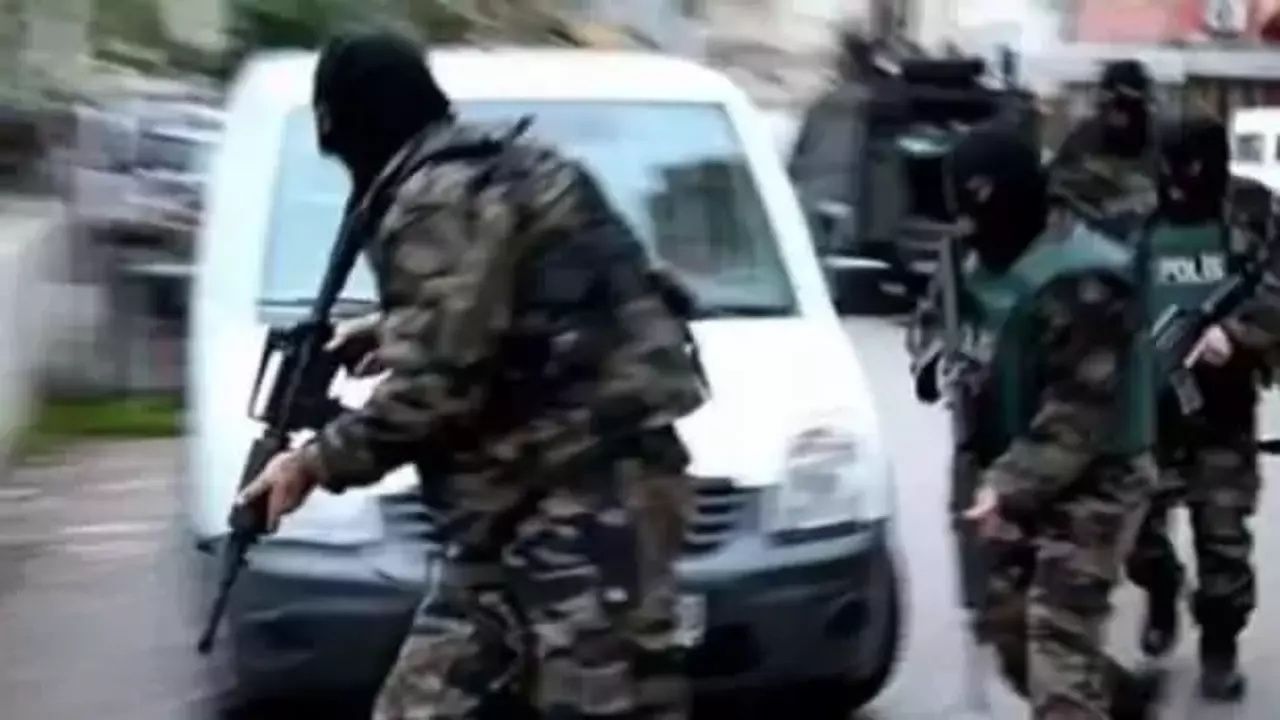 İstanbul ve Ankara'da DEAŞ operasyonu! Çok sayıda kişi gözaltına alındı... 1