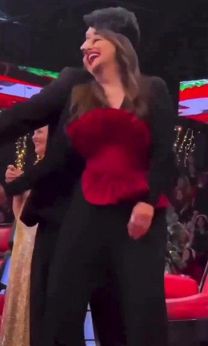 O Ses Türkiye Yılbaşı Özel programının ilk görüntüleri ortaya çıktı! Jürideki değişiklik dikkat çekti: Gözler Hadise'yi aradı 7