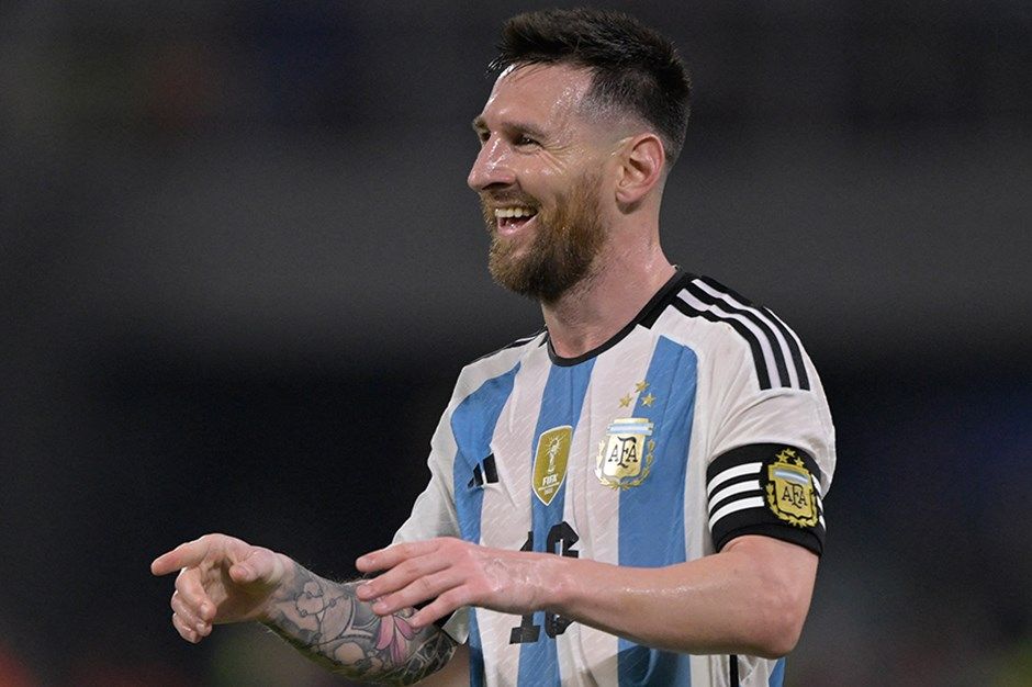 Lionel Messi'nin Dünya Kupası alması da işe yaramadı! Cristiano Ronaldo'dan inanılmaz fark: Türkiye'de Mauro Icardi zirvede yer alıyor 5