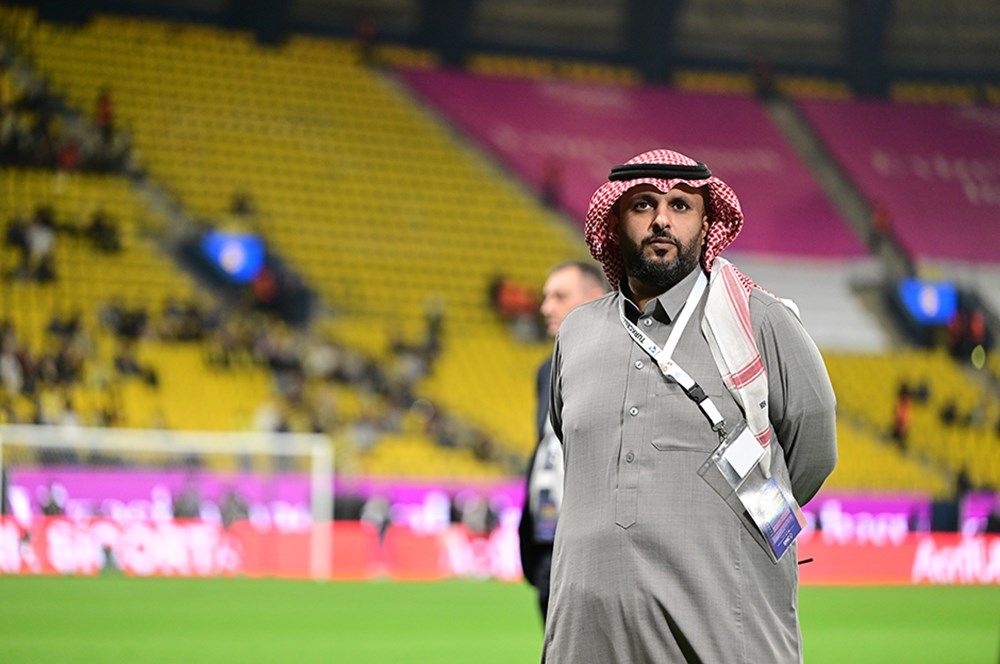 Suudi Arabistan'da büyük bir skandalın ucundan dönülmüş! "Kraliyet adına konuşuyorum. Ya Galatasaray pankartı getirir, ya biz zorla girer alırız" 9