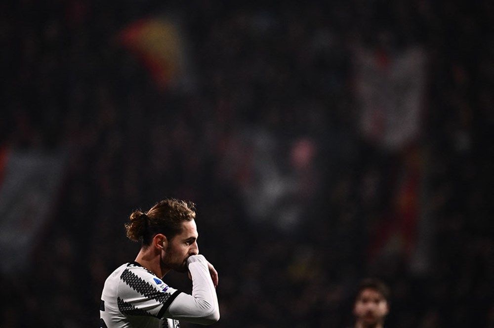 Galatasaray, Fenerbahçe ve Beşiktaş'ın gözü bu listede! Sezon sonu sözleşmesi bitecek yıldızlar devre arasında imzayı atabilir: İşte o yıldızlar... 2
