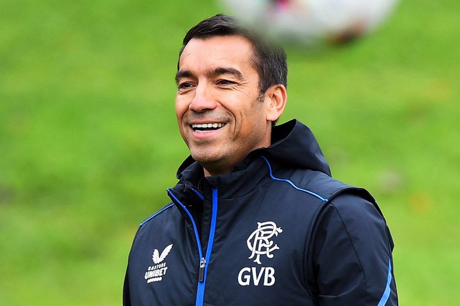 Beşiktaş'ın yeni hocası Van Bronckhorst'un maaşı belli oldu! 6