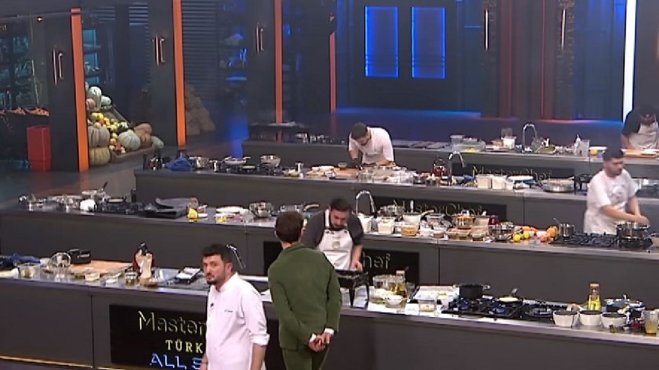 MasterChef'te nefesler tutuldu! Bir isim daha elendi! 6 Ocak MasterChef'te elenen isim.... 3