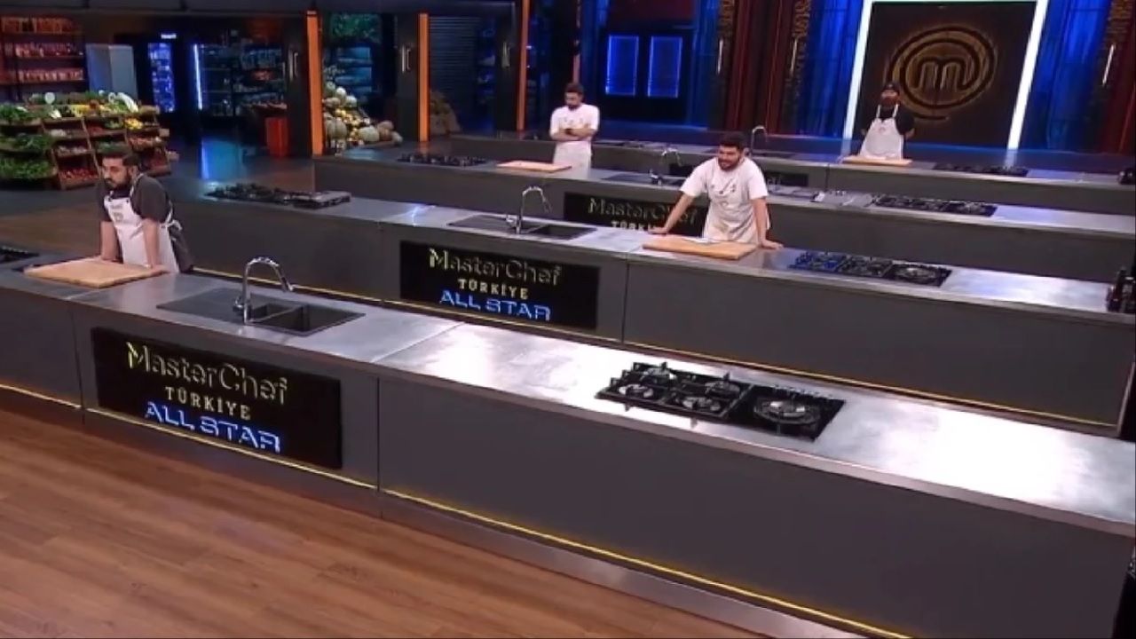 MasterChef'te nefesler tutuldu! Bir isim daha elendi! 6 Ocak MasterChef'te elenen isim.... 4