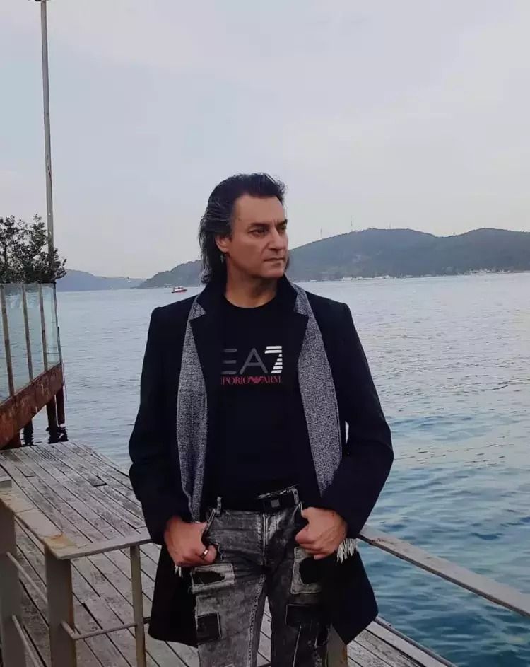Kendisini sadece Tarkan ile kıyaslıyor: "Türkiye'nin en büyüğüydüm" 14