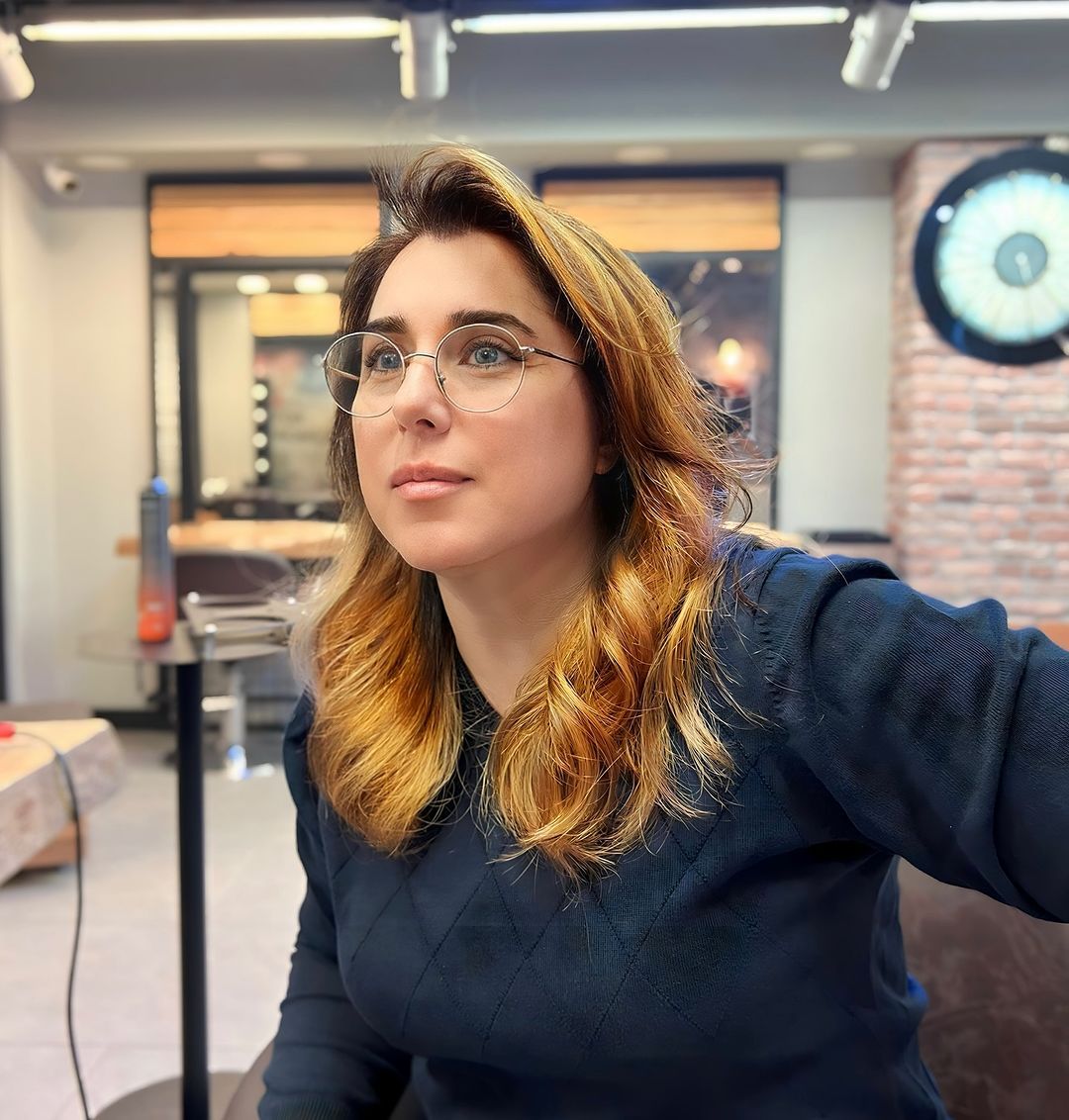 Türkiye'yi terk etmişti! Ünlü türkücünün yeni hayatı ve son hali gündem oldu 1
