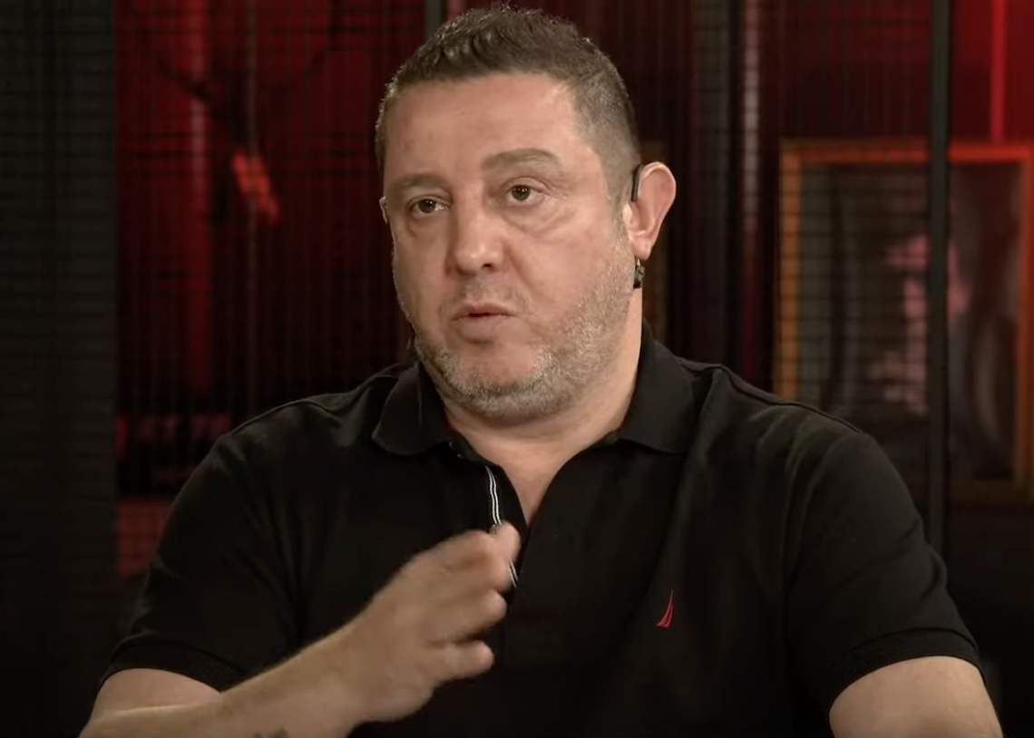 "Kerem Aktürkoğlu her şeyi yap, bunu yapma! İnanılmazı başardın resmen. Halil sana topu vermiş, orada bencillik yapma artık! Geri vereceksin topu" 2