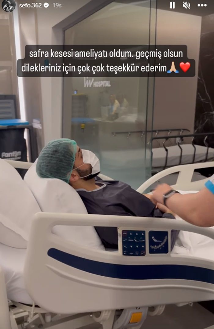 Ünlü rapçi Sefo ameliyat oldu! Hasta yatağında espriyi patlattı 4