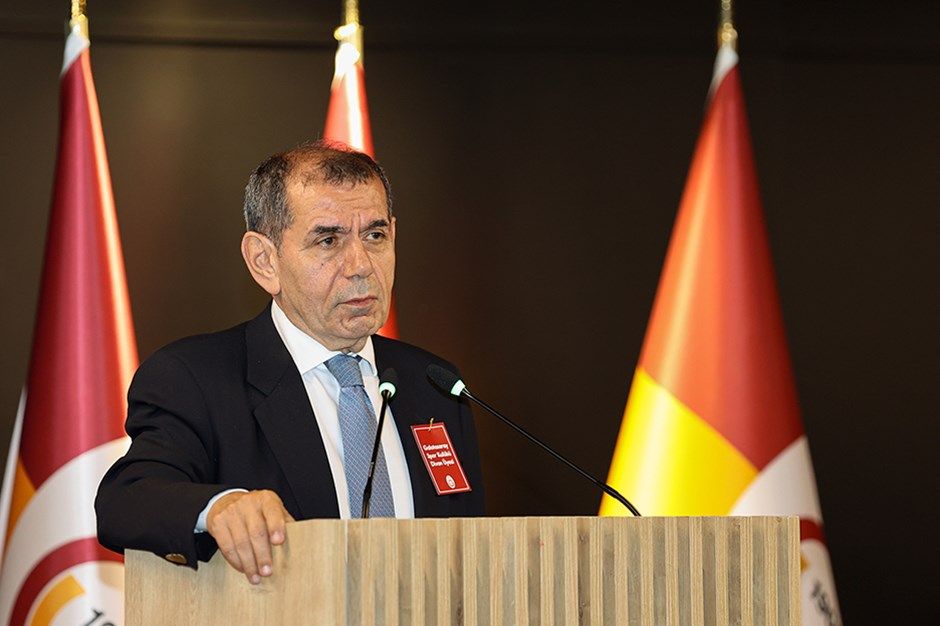 Başkan Dursun Özbek transferde müjdeyi verdi! Taraftarın merakla beklediği haber sonunda geldi: “Yaptığımız bir anlaşma var, başkan yardımcı olursa gelir” 10