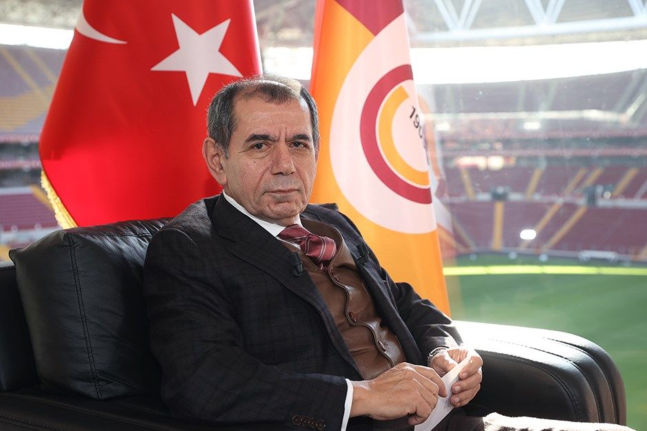 Başkan Dursun Özbek transferde müjdeyi verdi! Taraftarın merakla beklediği haber sonunda geldi: “Yaptığımız bir anlaşma var, başkan yardımcı olursa gelir” 8