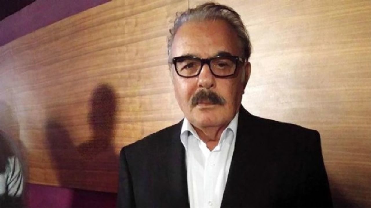 Usta sanatçı Ferdi Tayfur gözlerden uzak yaşıyor! İşte yüz felci geçiren şarkıcının son paylaşımı... 1