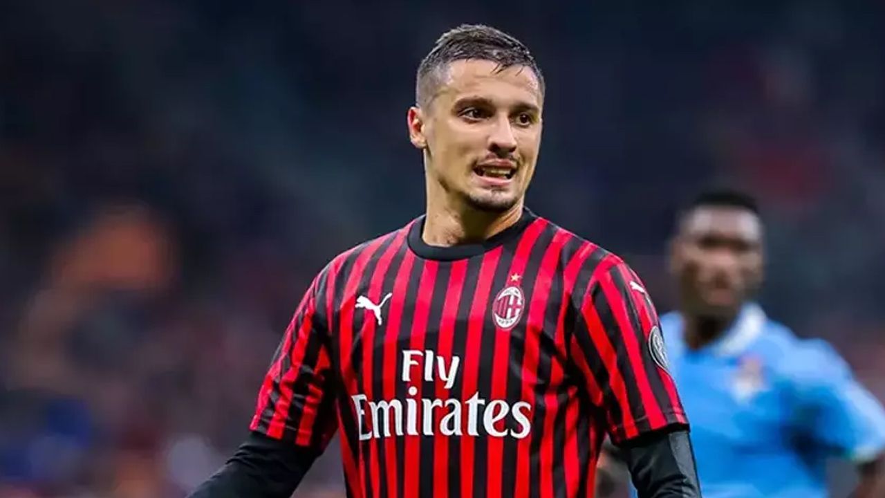 Ali Koç’un bombaları bitmek bilmiyor! Bonucci ve Krunic’ten sonra Milli yıldızı da taraftara hediye edecek: Şampiyonluğu getirecek transfer için Madrid’e gitti 5