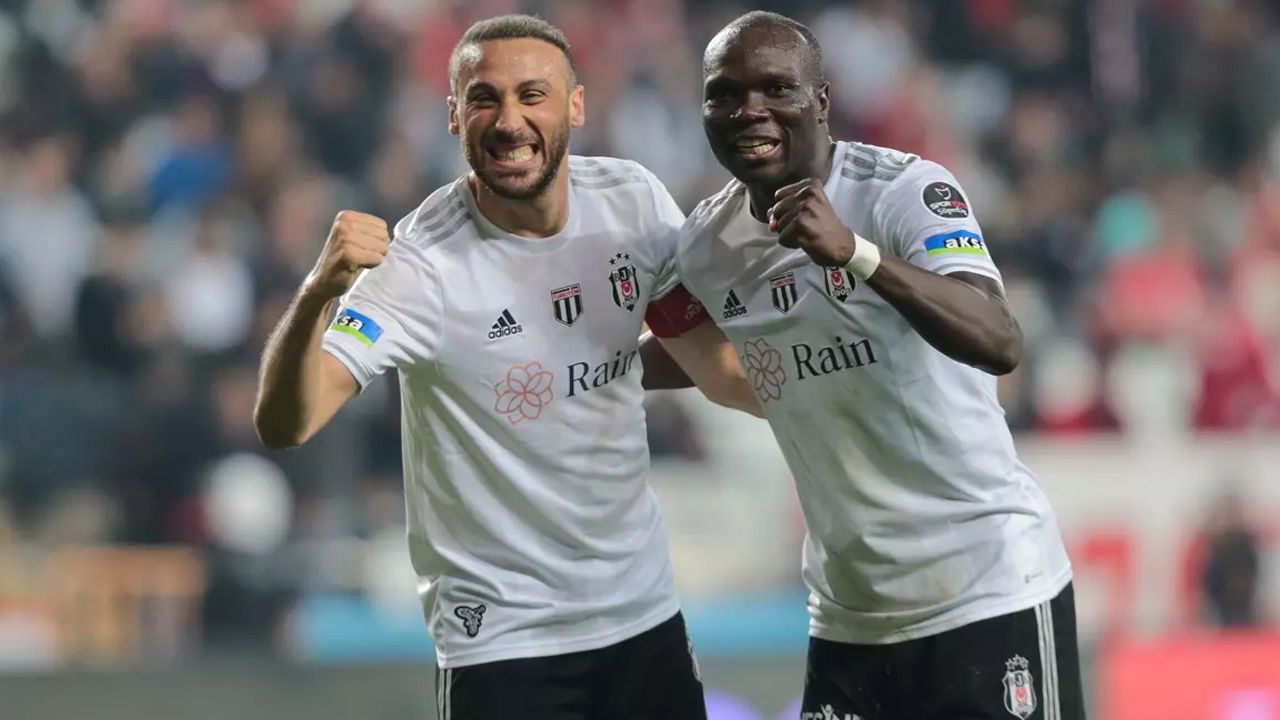 Beşiktaş'ın Fatih Karagümrük maçı ilk 11'i belli oldu! Fernando Santos ilk maçında sürprize yer vermiyor 12