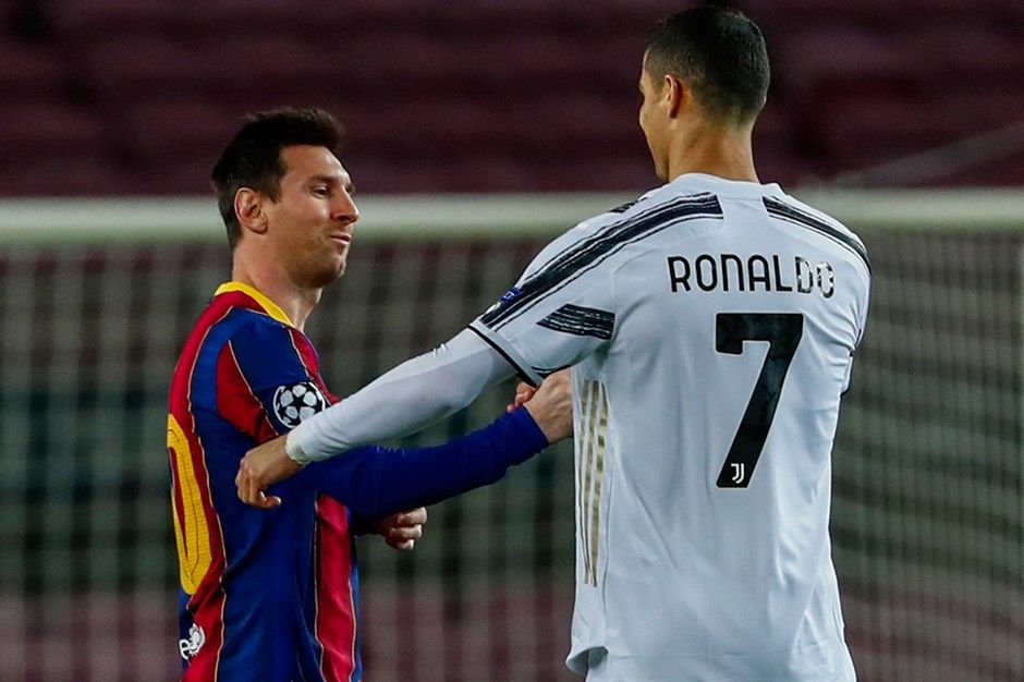 Lionel Messi ve Cristiano Ronaldo yine dünyayı ayağa kaldırdı: Sosyal medyayı ikiye böldü, milyonlarca futbolsever ortalığı savaş alanına çevirdi! Bu paylaşım çok konuşulacak… 2