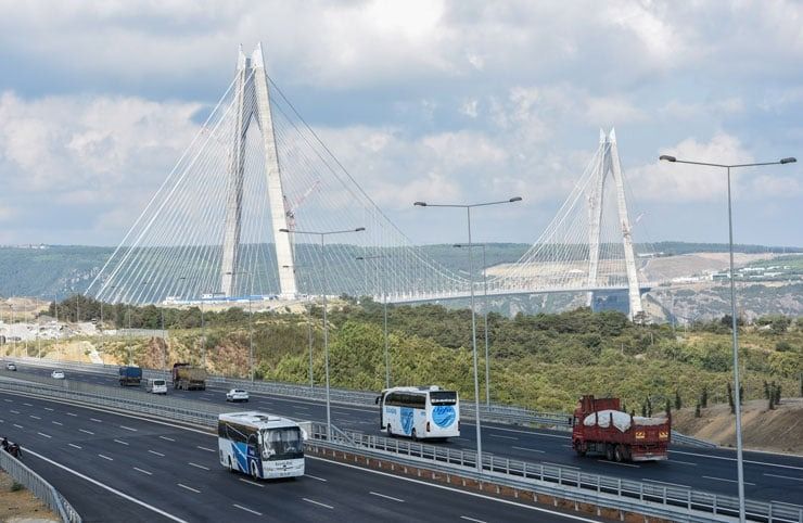 Bakan Uraloğlu Yavuz Sultan Selim Köprüsü'nden geçecek demir yolunun ayrıntılarını paylaştı 7