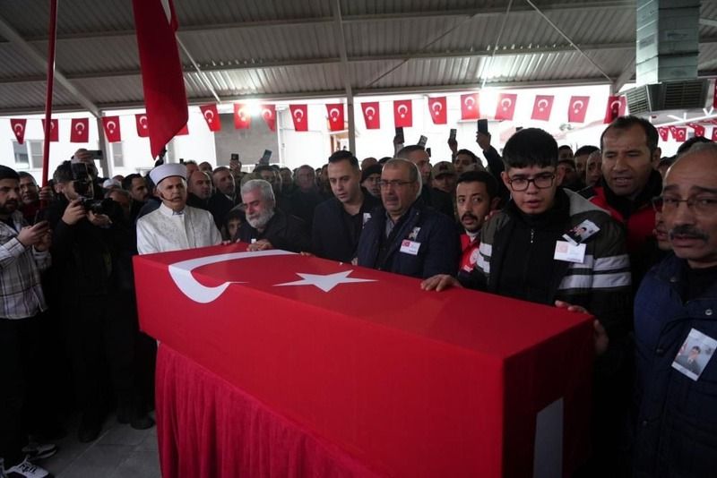 Türkiye şehitlerine ağlıyor... Pençe-Kilit şehitlerine veda! 8