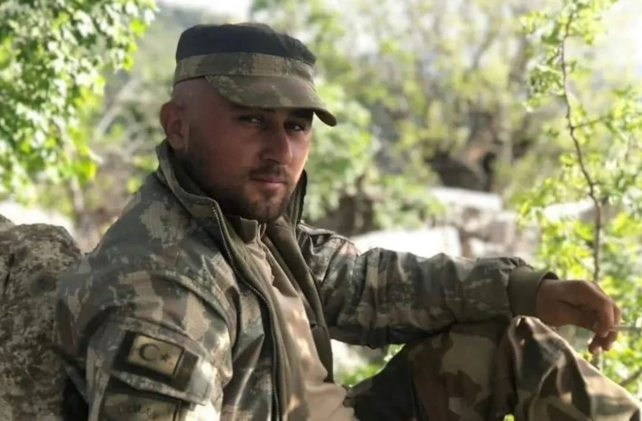 Türkiye şehitlerini son yolculuklarına uğurladı: Gözyaşlarıyla veda... 2